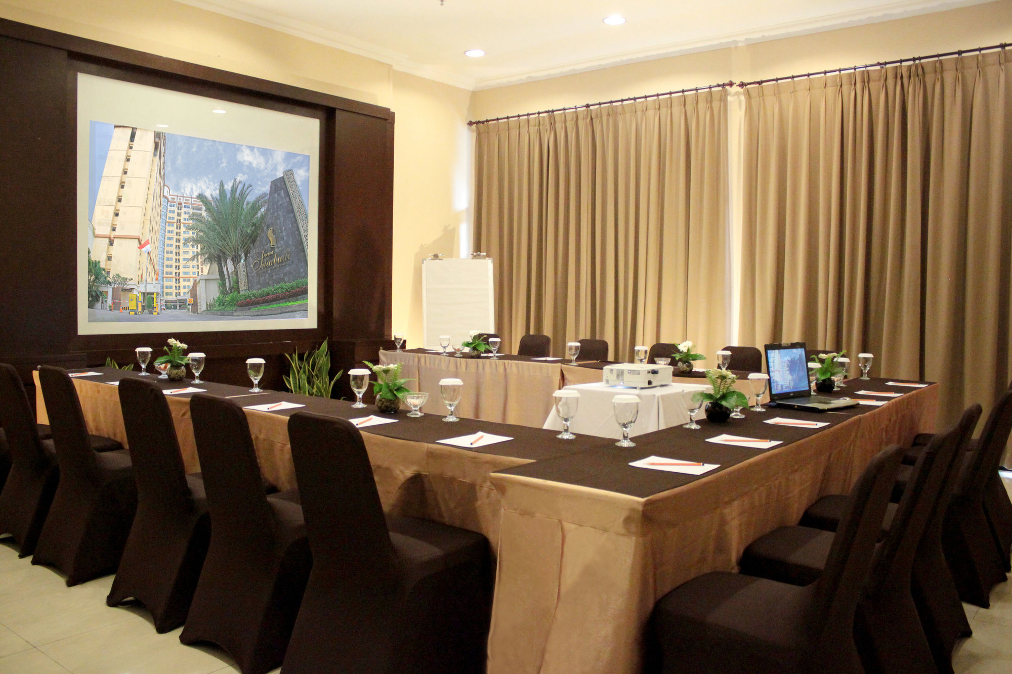 Grand Setiabudi Hotel Bandung Eksteriør bilde
